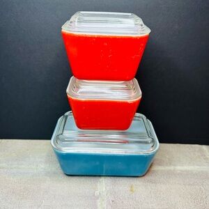 Vintage Pyrex Refrigerator Storage Set Red A19 A33 Blue A37 From 1950’s USA